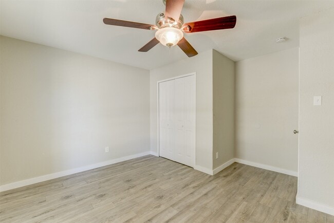 Building Photo - 24015 Beef Canyon Dr