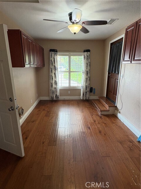 Building Photo - 1740 Orangewood Ave