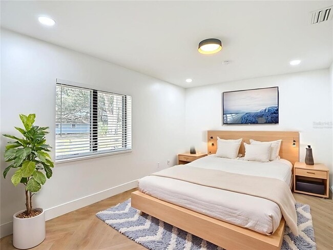 Building Photo - 13211 Pleasant Hill Farm Rd