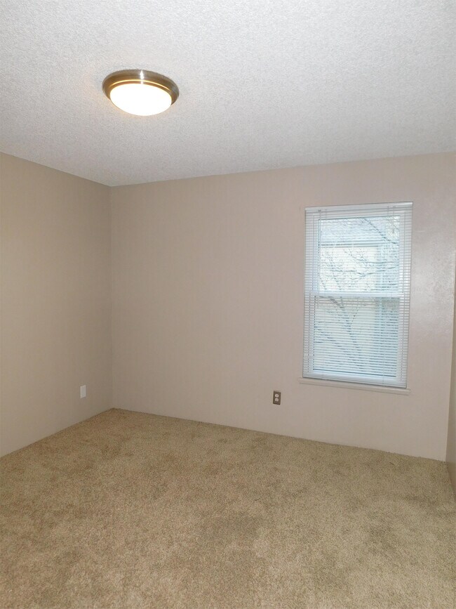 Building Photo - 4866 S Dudley St