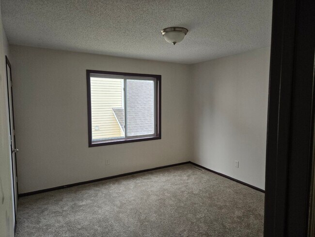 Building Photo - 1624 Philipp Way