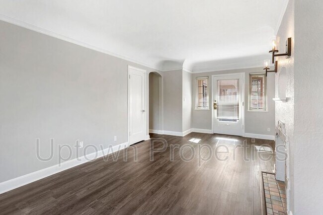 Building Photo - 1336 NE 68th Ave