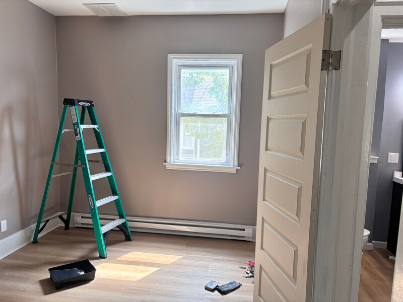 Building Photo - 438 Villa St