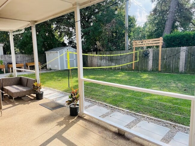 Building Photo - 2106 Hunter Pl Ln