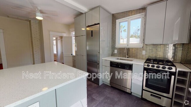 Building Photo - 11 Hildreth Dr