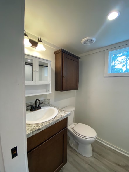 Building Photo - 9 Tiny Home Cir
