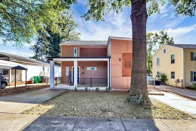 Building Photo - 2016 Brewton Dr