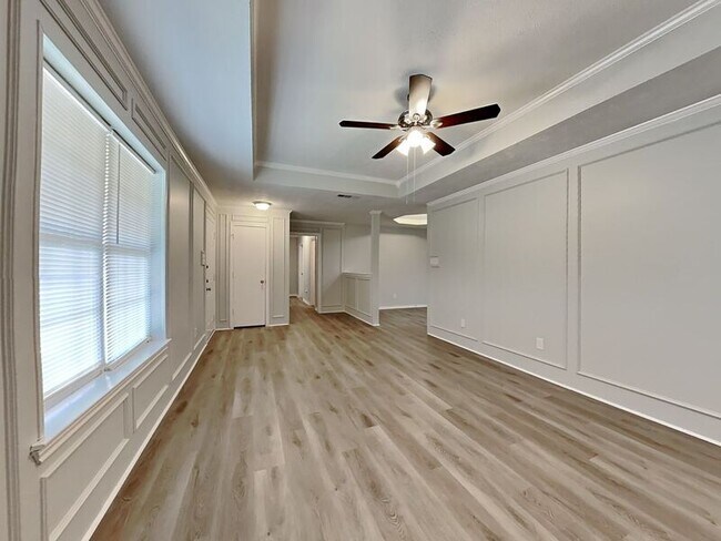 Building Photo - 700 Norfork Dr
