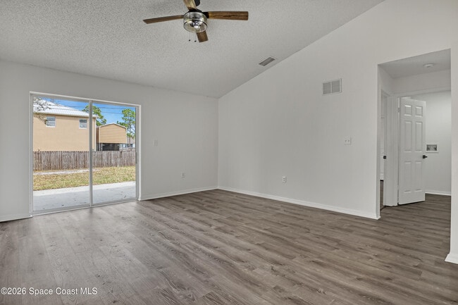 Building Photo - 1561 Sandusky St SE