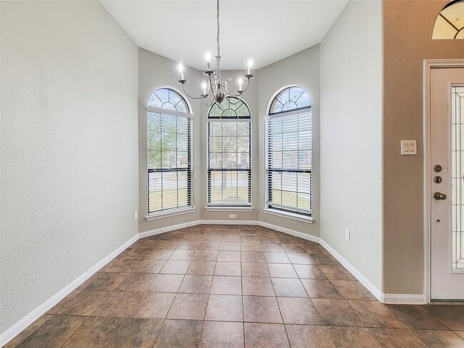 Building Photo - 18428 Sunrise Oaks Ct