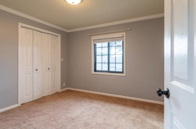 Building Photo - 363 Bancroft Way