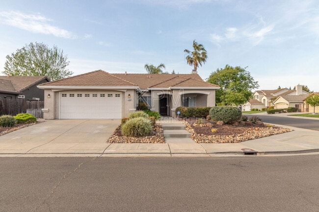 Building Photo - 2609 Magnolia Ct