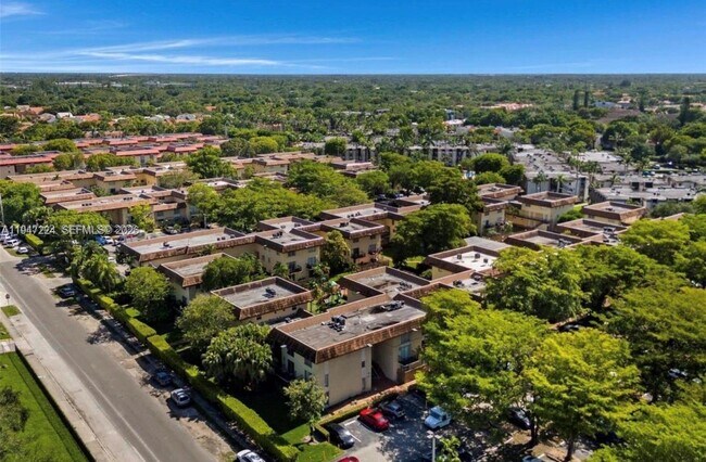 Building Photo - 8500 SW 109th Ave