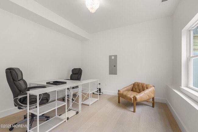 Building Photo - 1406 Transit Ave