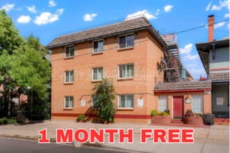 Building Photo - 1138 Corona St