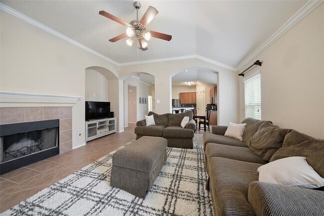 Building Photo - 14411 Dakota Bend Dr