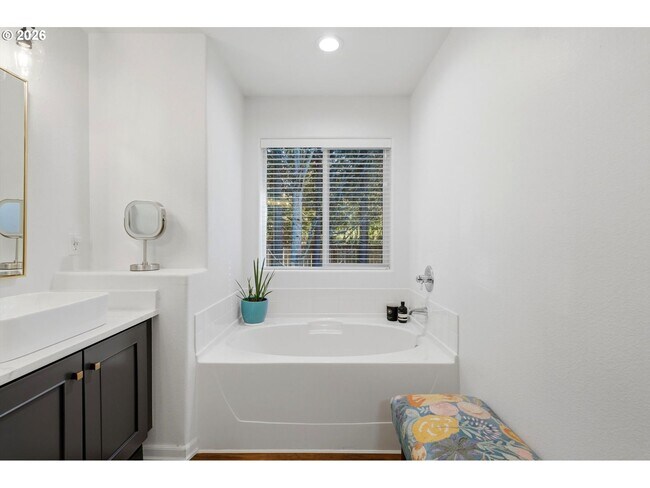 Building Photo - Beautifully Updated 5BR Home with Designer Kitchen, Main-Level Suite & Private Backyard Oasis Nea...