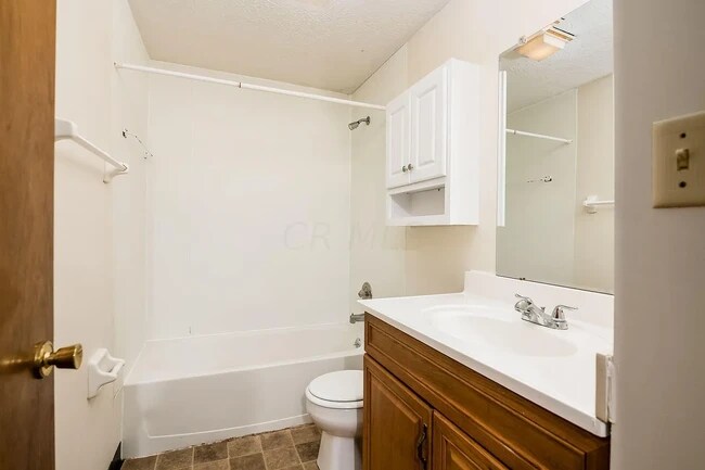 Building Photo - 3047 Bethel Rd