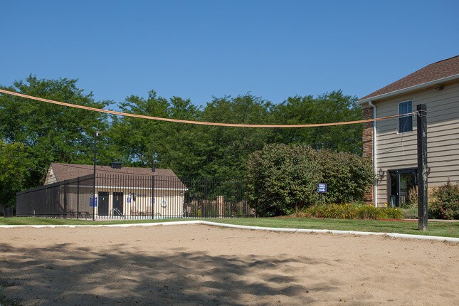 Building Photo - 1605 Valley Rd