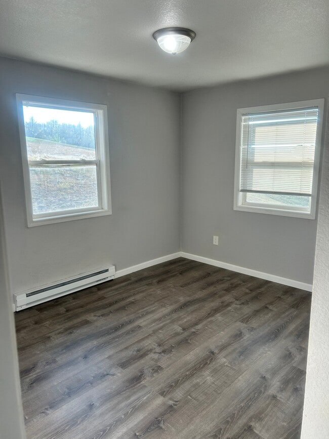 Building Photo - 608 Overdale Dr