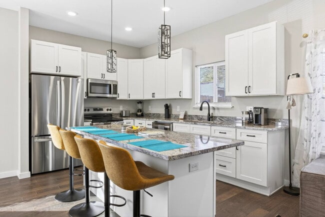 Building Photo - 518 Prospect St