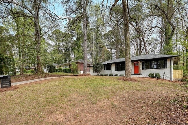 Building Photo - 1984 Rosewood Rd