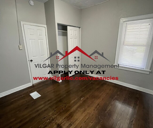 Building Photo - 3 bedrooms, 1 bathroom home in Gary, IN
