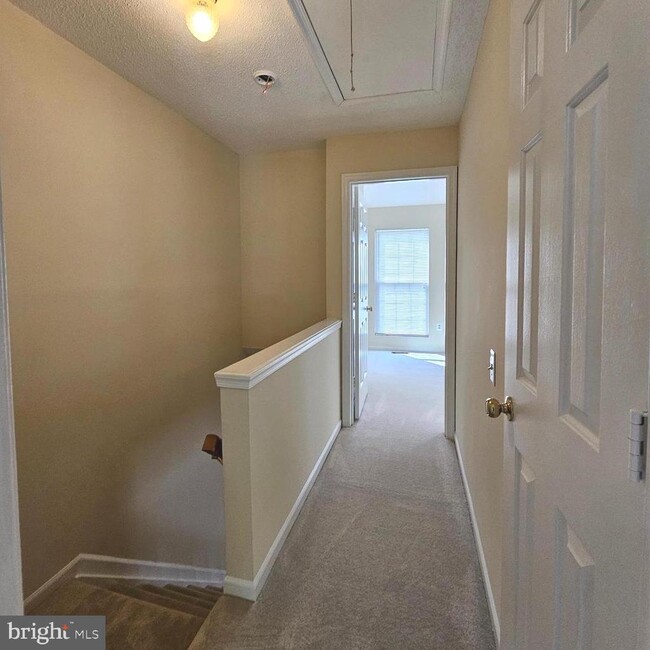 Building Photo - 7235 Parson's Ct