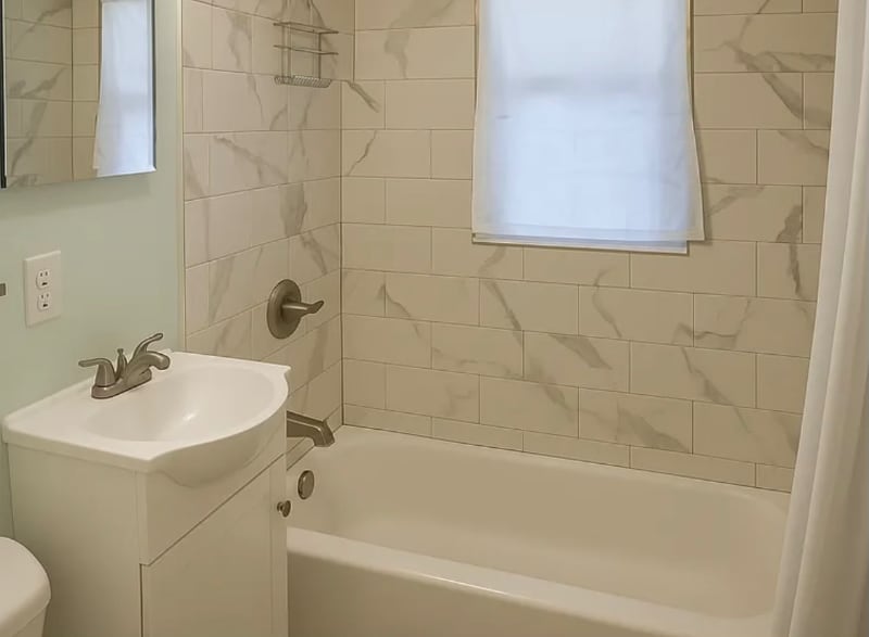 Building Photo - 1702 Lafayette St