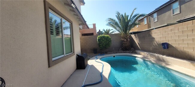Building Photo - 7728 Villa De La Paz Ave