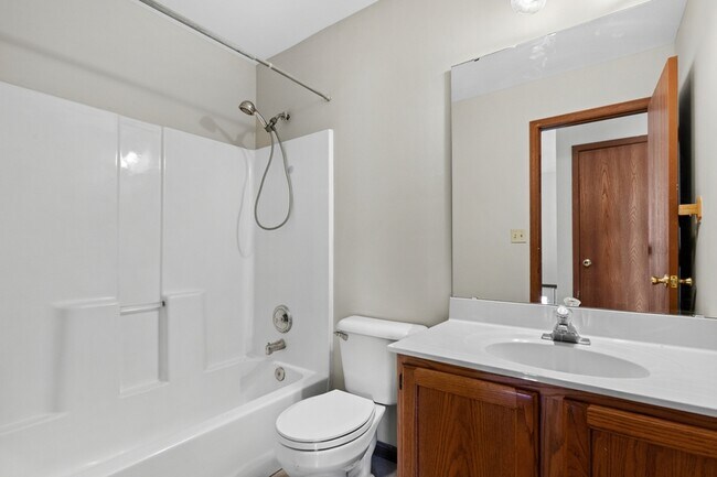 Building Photo - 708 Tobermory Ct