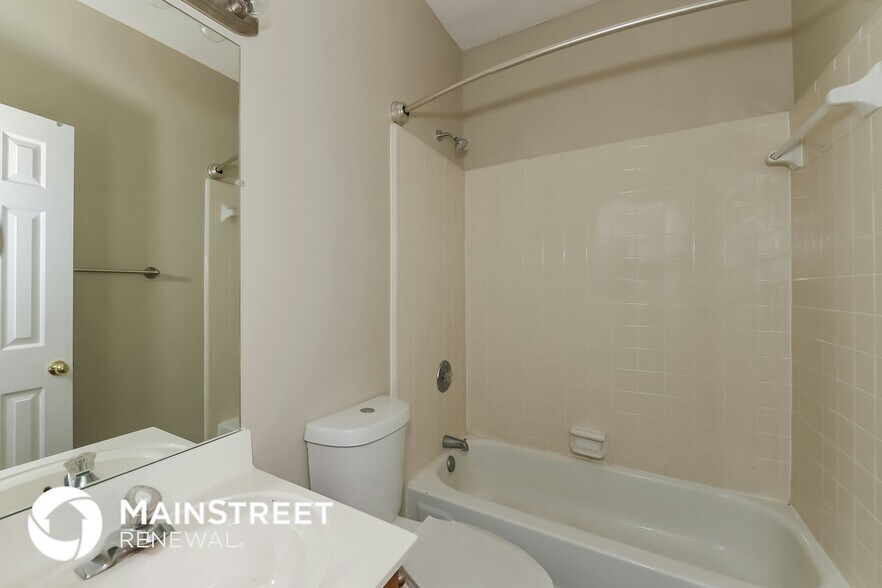 Building Photo - 1129 Mistletoe Cir