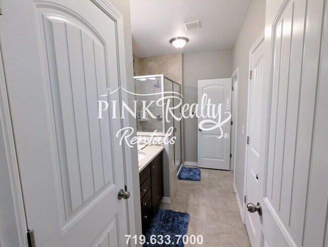 Building Photo - 3286 Golden Meadow Way