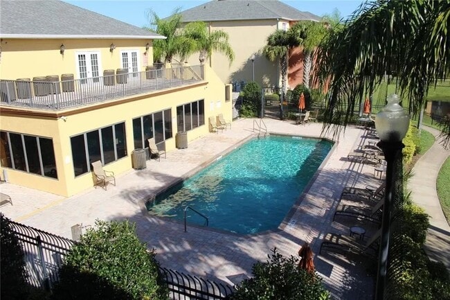 Building Photo - Palm Villa Condominium