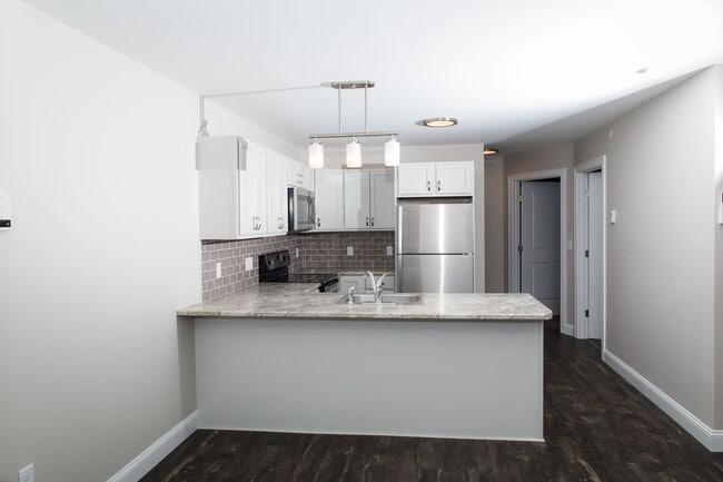 Building Photo - Fox Ridge Crossing 6