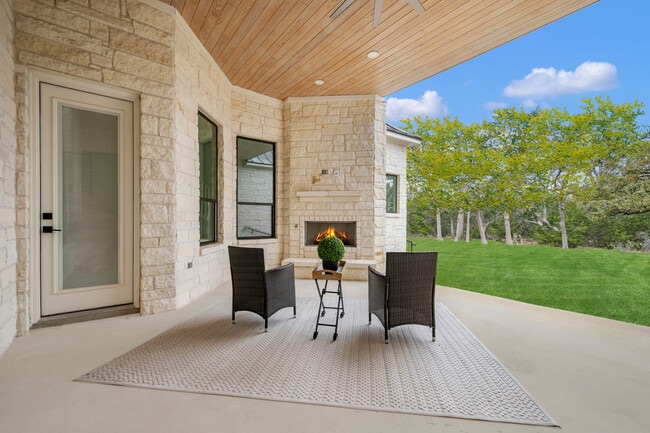 Building Photo - 846 Maximino Ridge Rd.