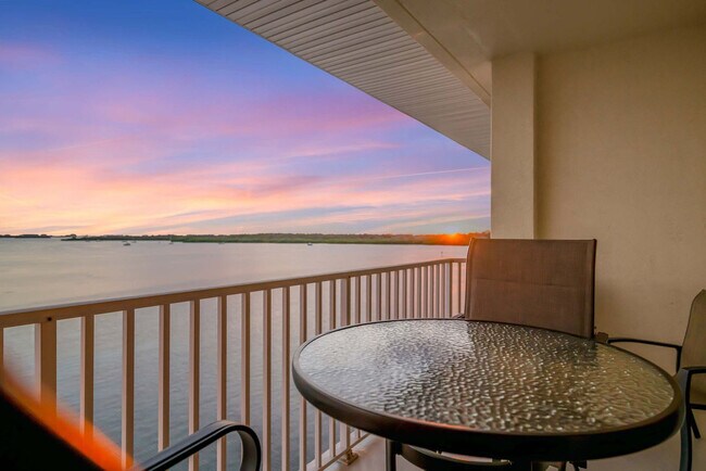 Building Photo - 8800 Bay Pines Blvd