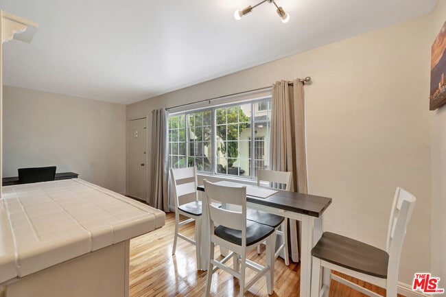 Building Photo - 4035 Inglewood Blvd