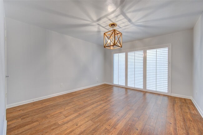 Building Photo - 438 E Fair Harbor Ln