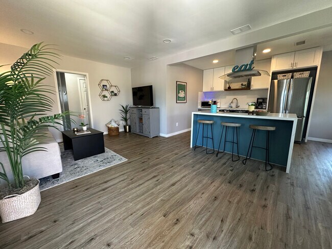 Building Photo - 6110 Blain Pl