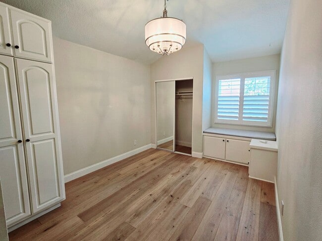 Building Photo - Explore the Allure of Coastal Living!