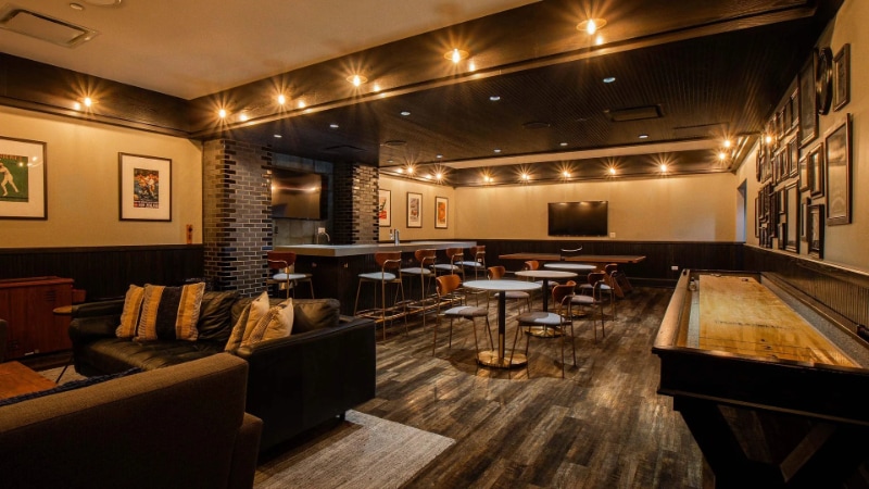 Building Photo - 1000 S Clark St