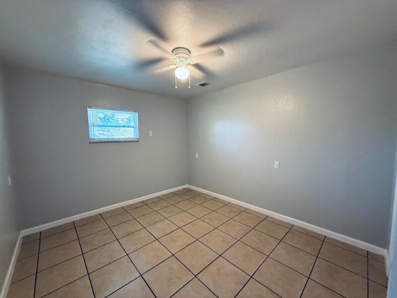 Building Photo - 1128 Neptune Dr