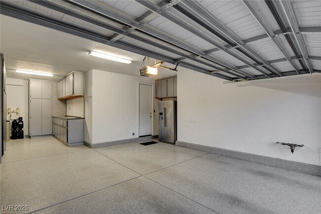 Building Photo - 12217 Nasino Ave