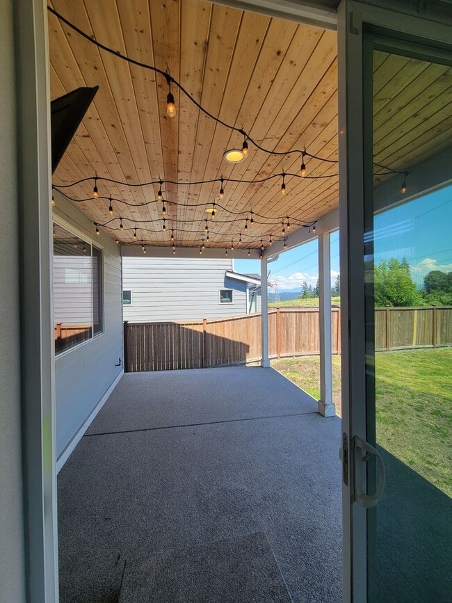 Building Photo - Elegant 4 Bedroom Home In Auburn