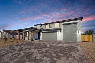 Building Photo - 1434 E Pisa Dr