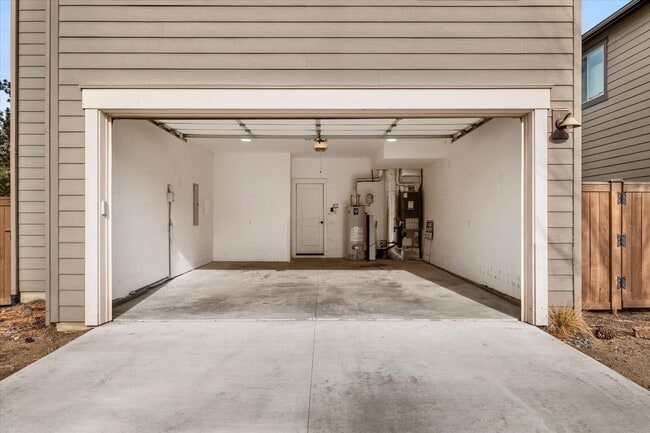 Building Photo - 20909 Sotra Loop