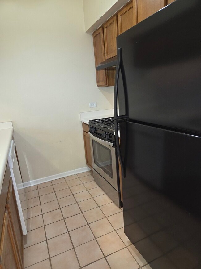 Building Photo - 1115 Regency Ct