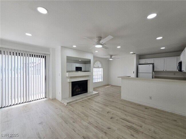 Building Photo - 2972 Juniper Hills Blvd