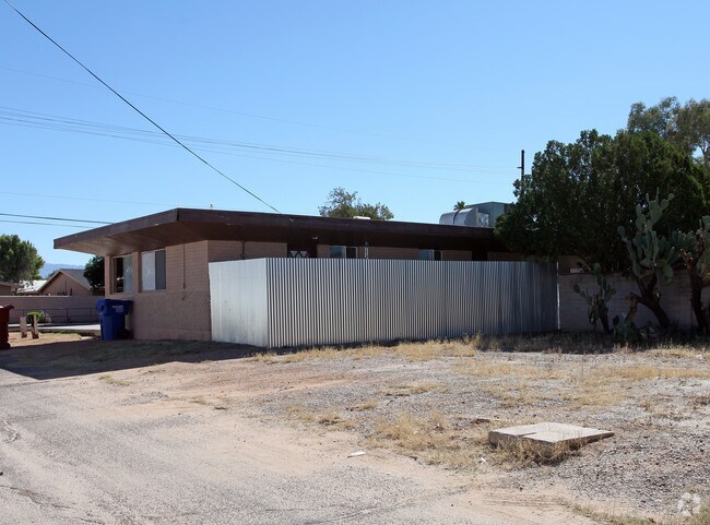 Building Photo - Columbus